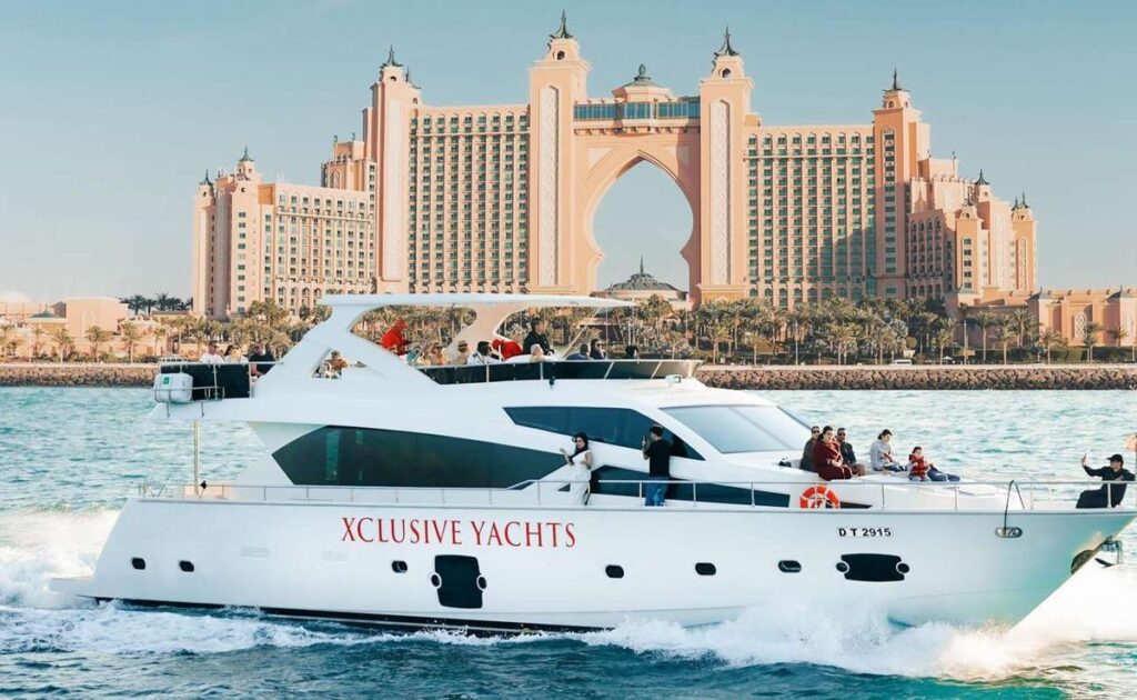 1 Hour Dubai Marina Yacht Tour